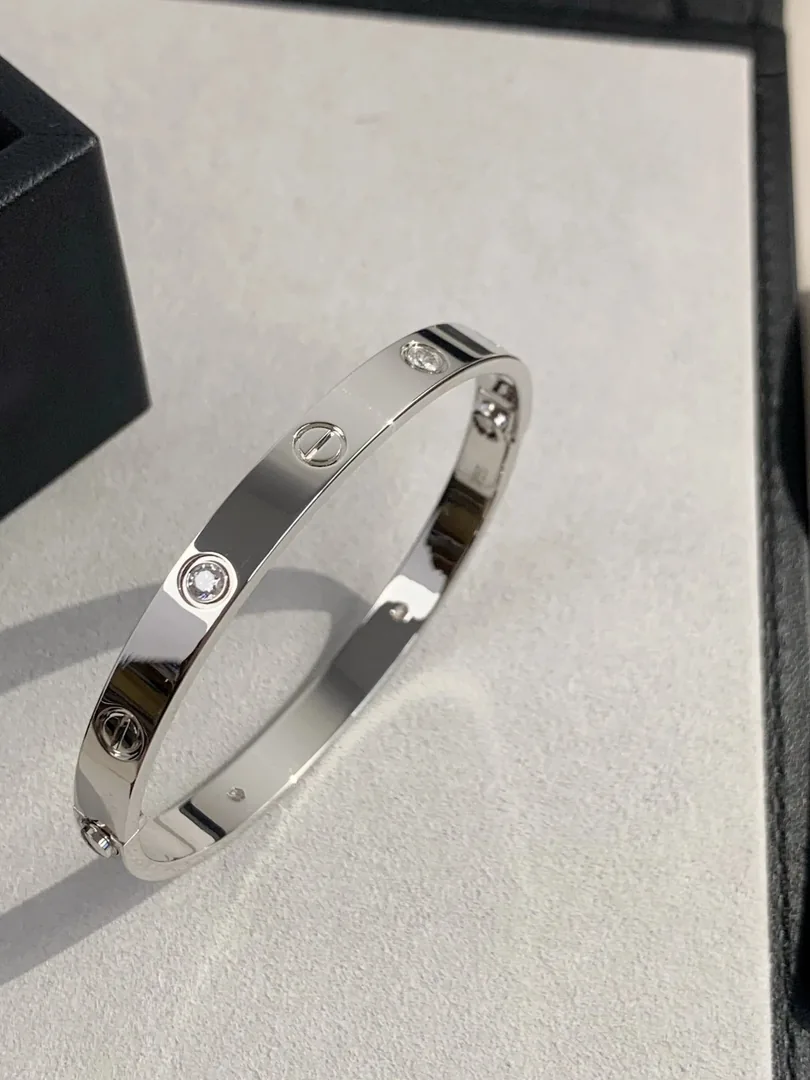 Cartier Love Bracelet — photo 7