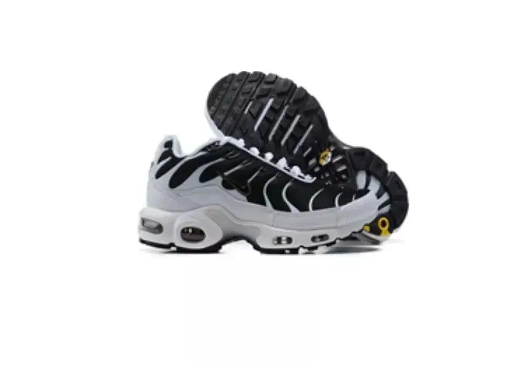 Nike Air Max Plus TN — Photo 14