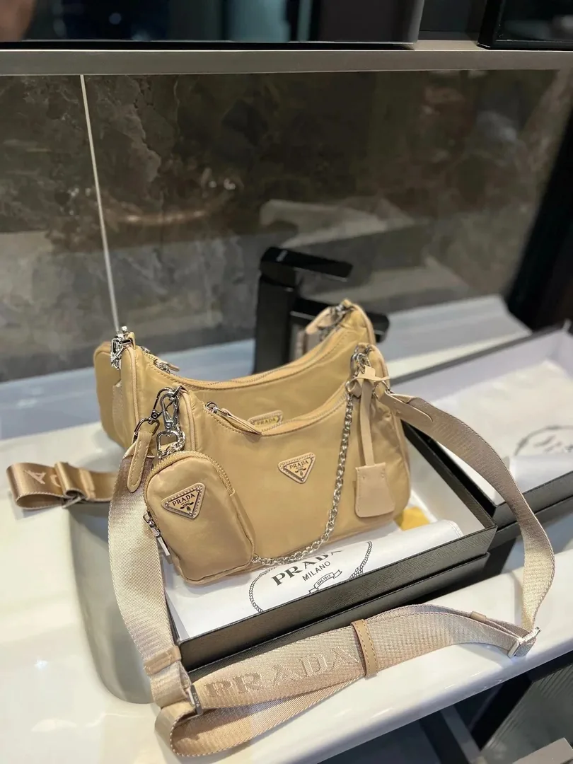 Crossbody Bag — Photo 4