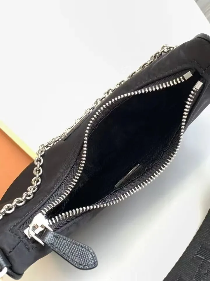 Multiple Pochette Re-Edition Bag — Photo 2