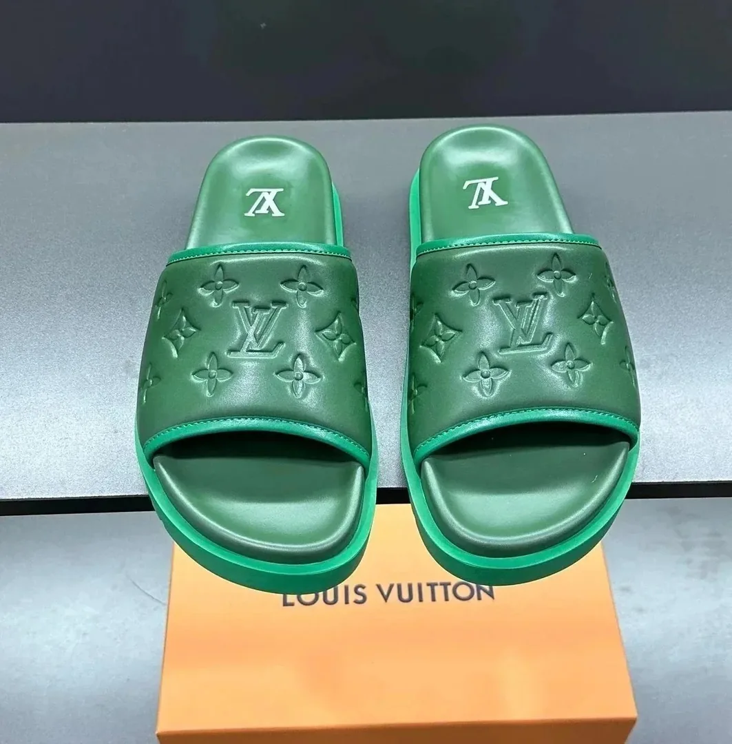 Leather Slides — QC