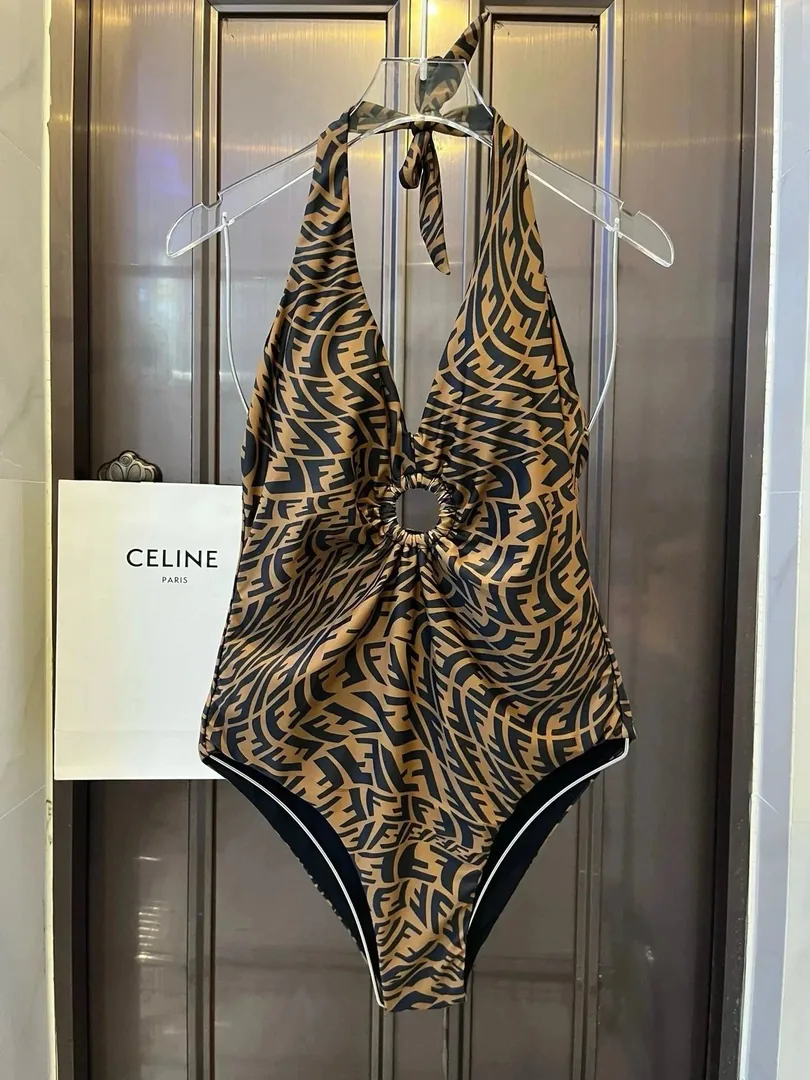 Swimsuit — Photo 13