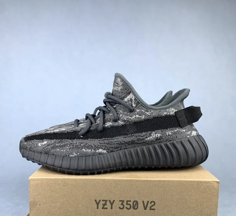 Yeezy 350 Boost V2 Shoes — Photo 4