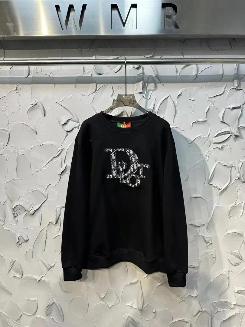 Loose Sweatshirt — Photo 3