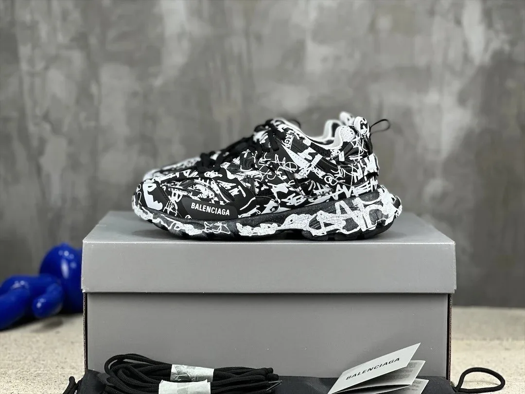 Balenciaga Track Trainer Sneakers — Photo 3