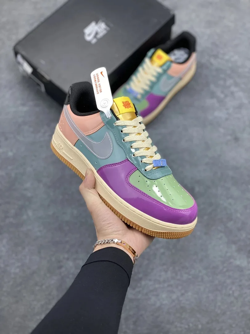 Undefeated Air Force 1 Low — Photo 2