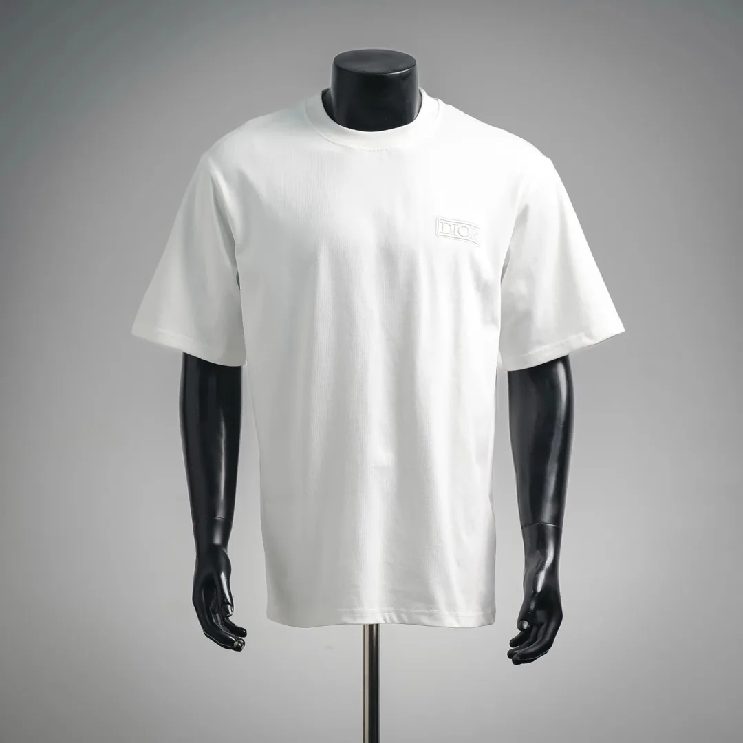 Detail Tee — Photo 13