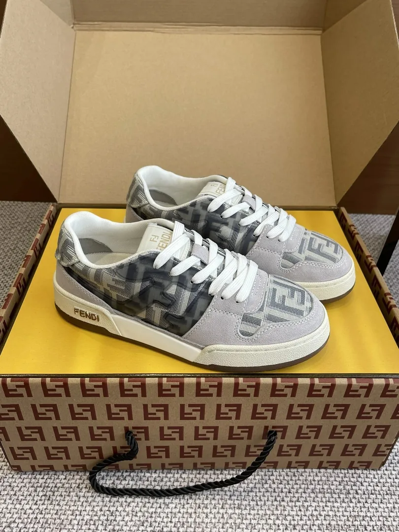 Louis Vuitton LV Trainer White Low-Top Sneakers — photo 3