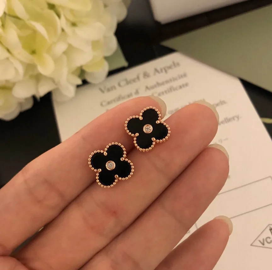 Stud Earrings — photo 5