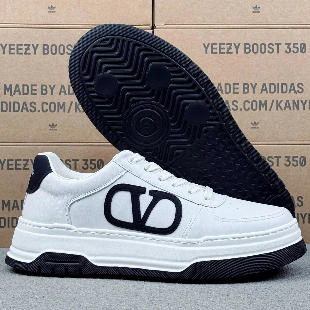 Valentino Rockstud White Platform Sneakers — photo 3