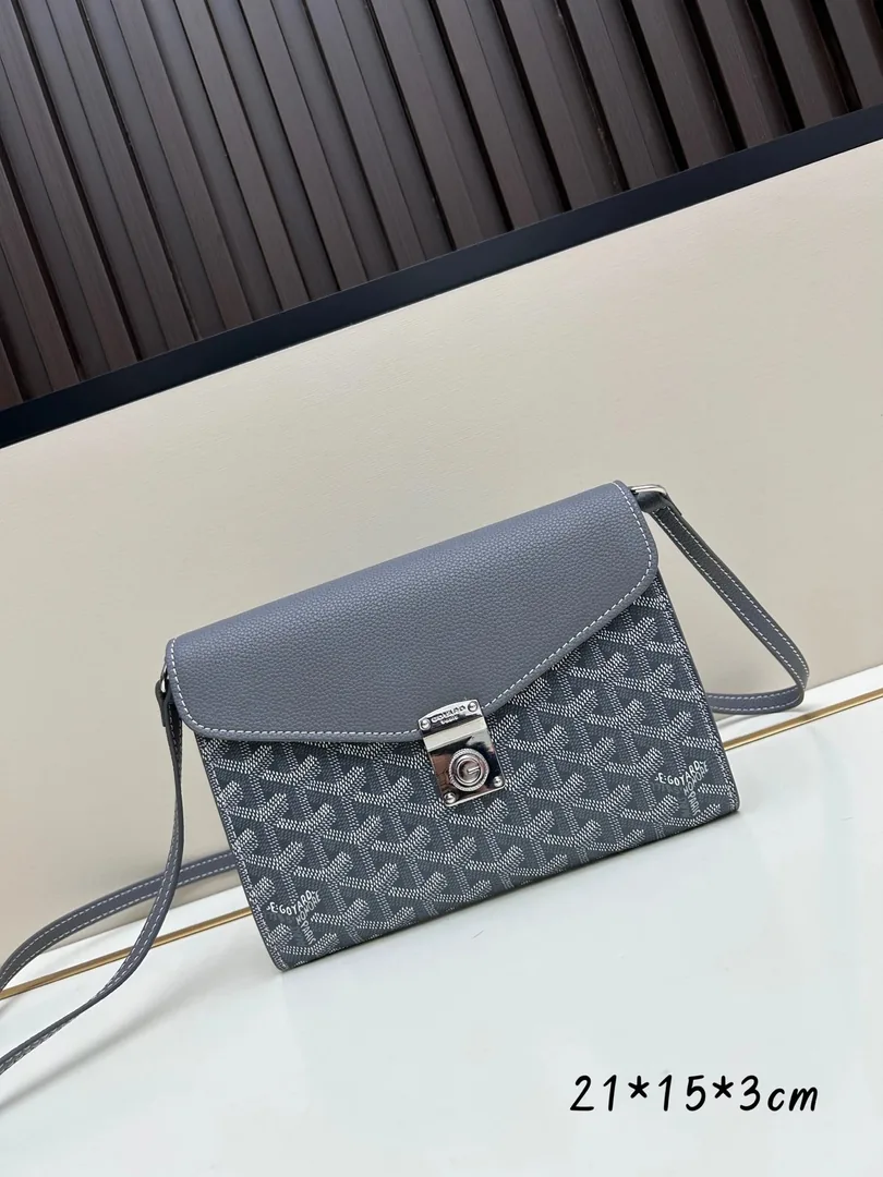 Goyard Chypre Bag — photo 11