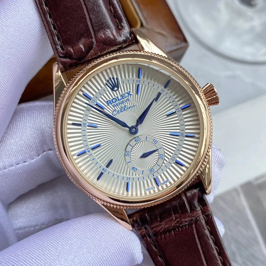 Automatic Movement Watch — Photo 4
