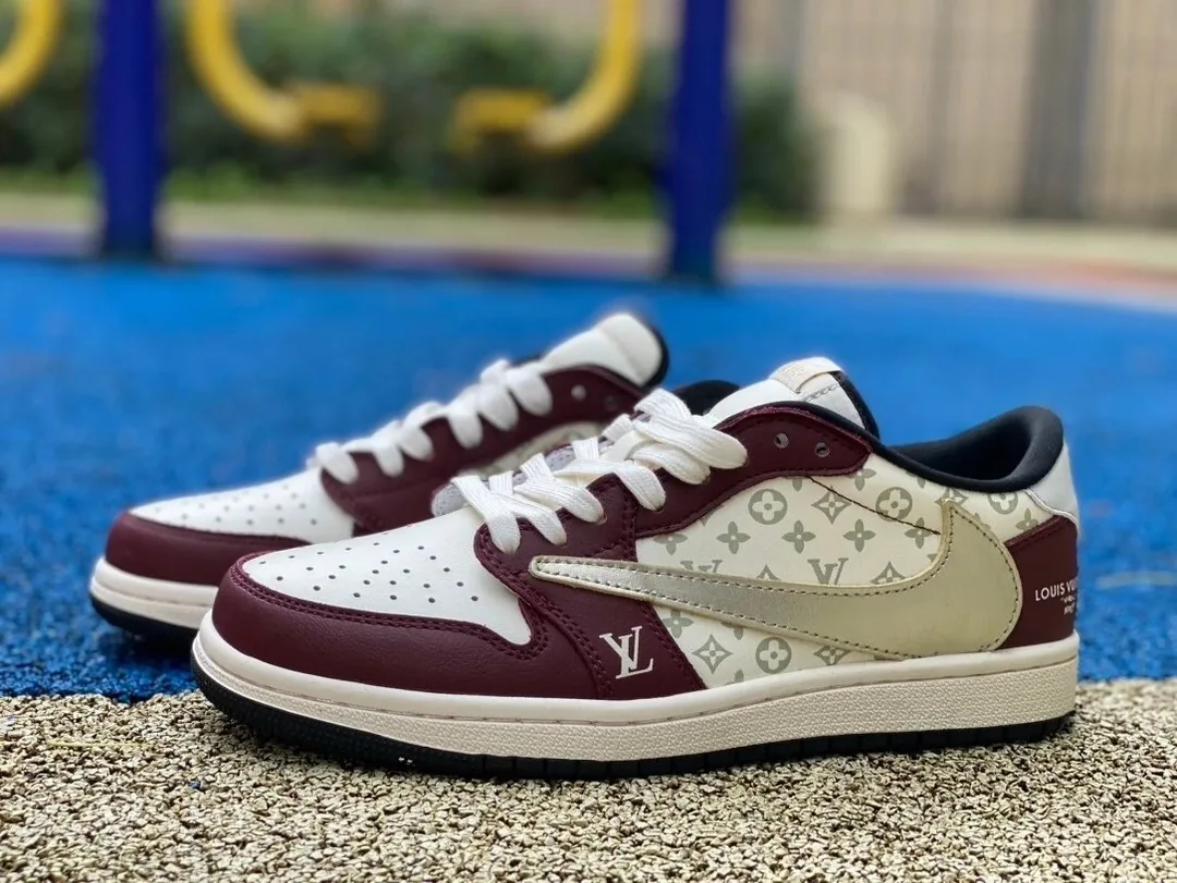 Louis Vuitton Blue Street Trainers — Photo 4