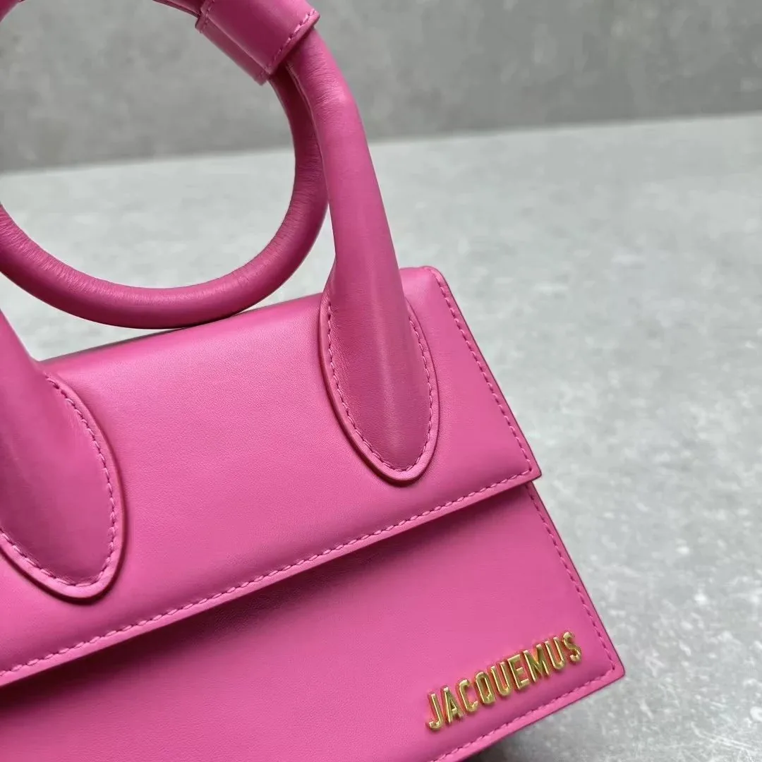 Jacquemus Leather Bag — photo 9