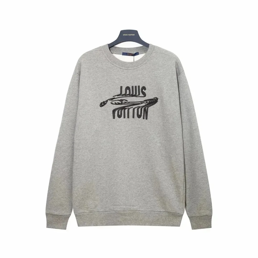 Long-Sleeve Tee — Photo 14