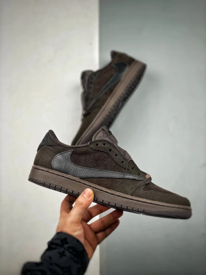 Travis Scott Air Jordan 1 Mocha — QC