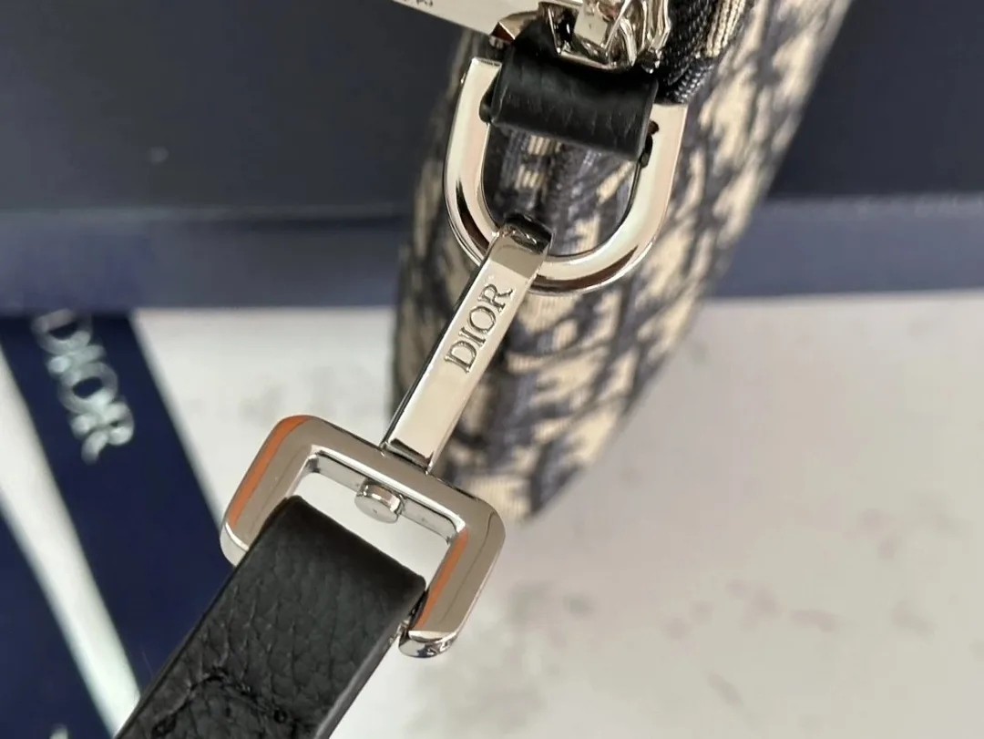 Dior Leather Clutch Bag — photo 12