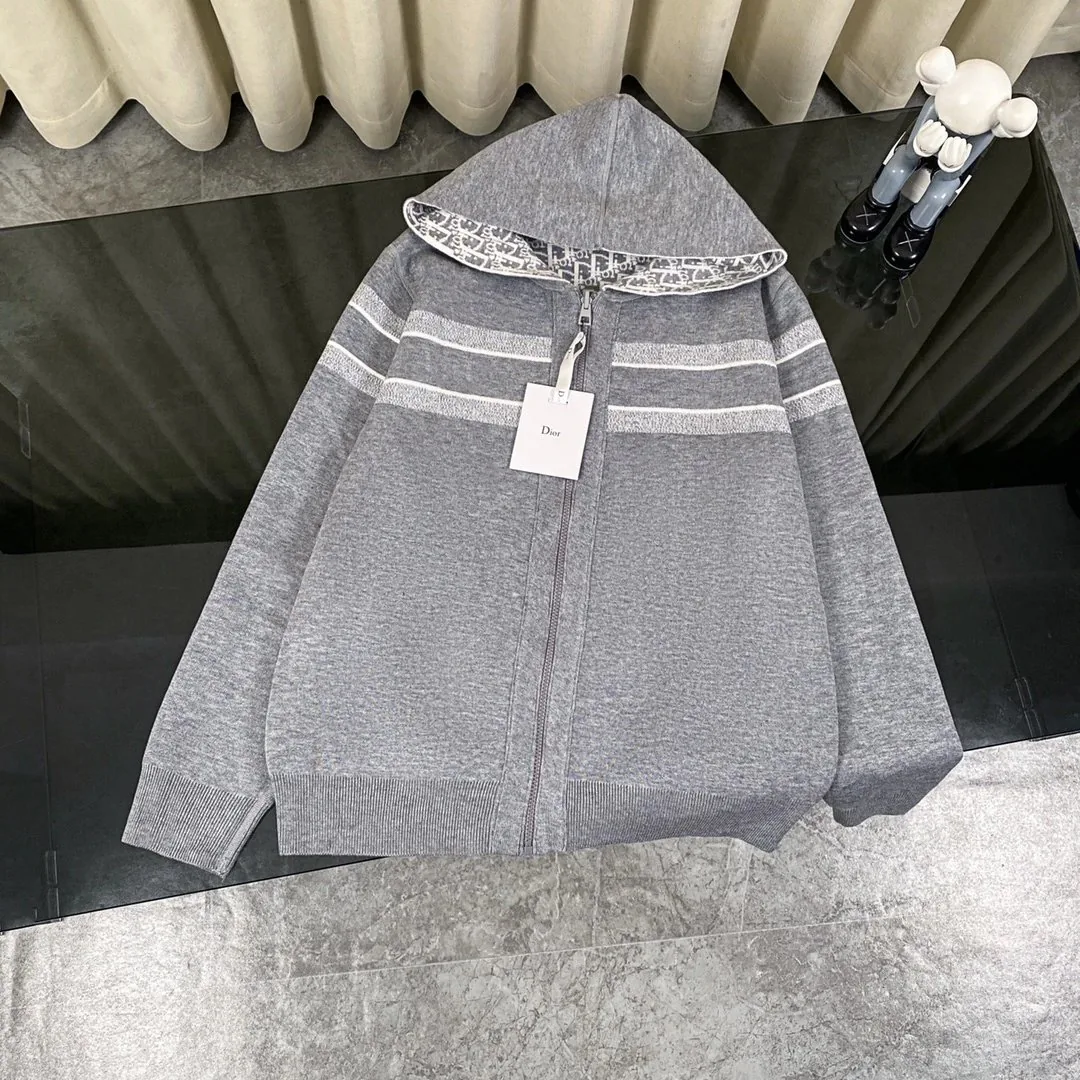 Hooded Sweatshirt Jacket — Photo 5