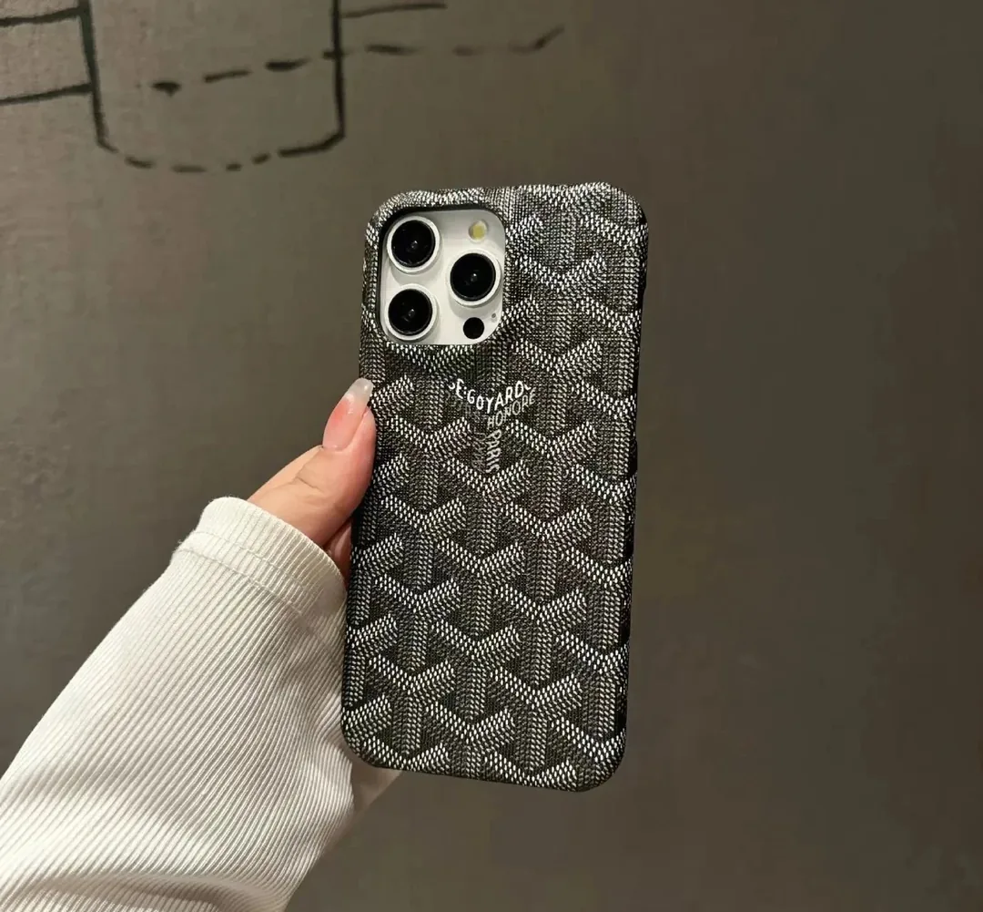 Street Style Phone Case — Photo 3