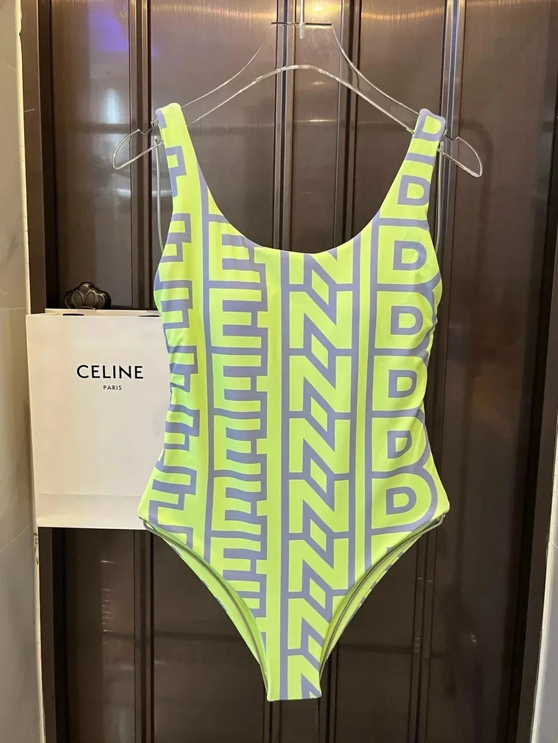 Swimsuit — Photo 8