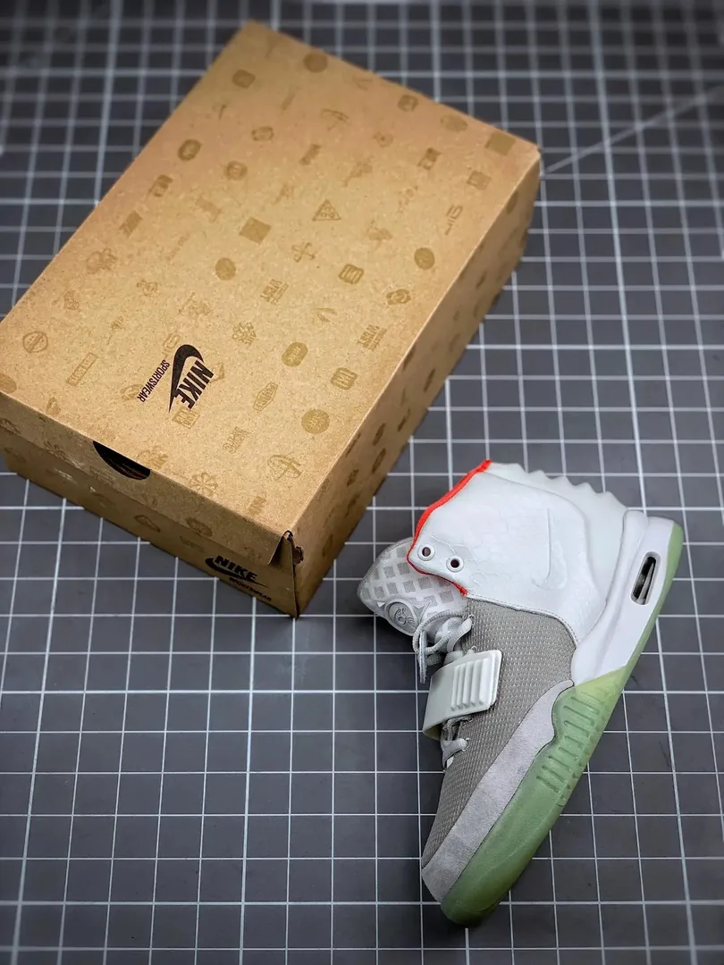 Nike Air Yeezy 1 NRG Low-Top Sneakers — photo 5