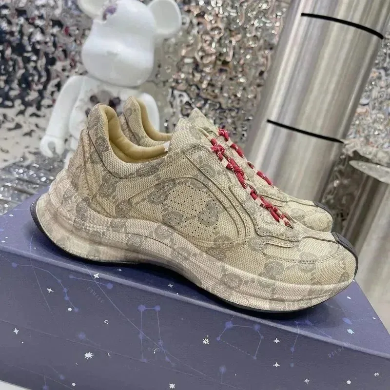Gucci Run Beige Sneakers — QC