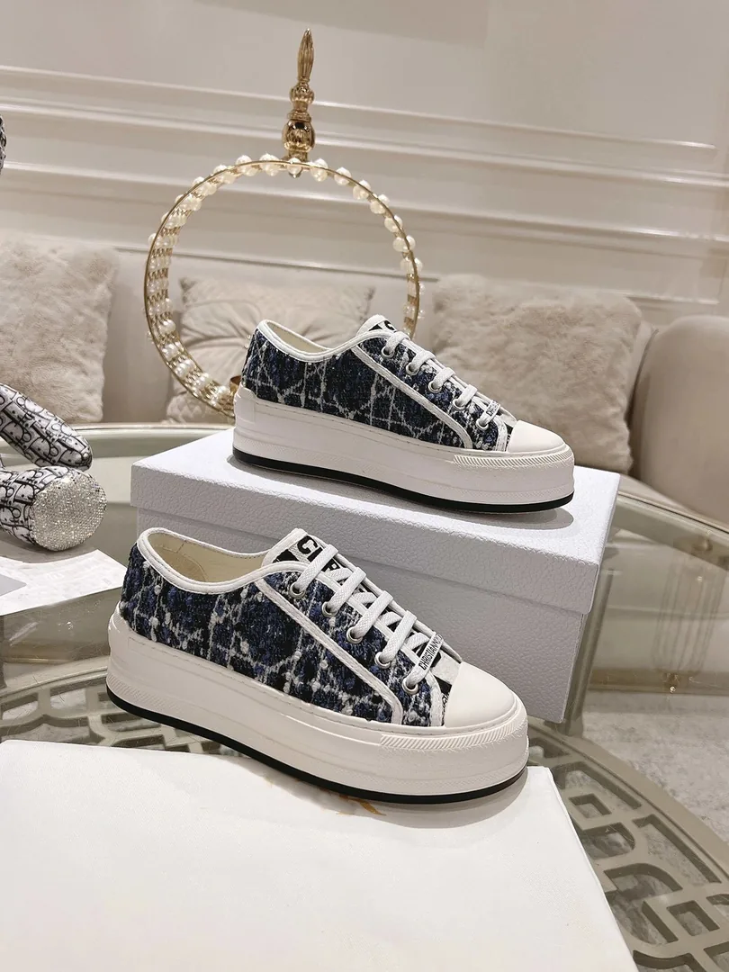 Dior Walk'n'Dior Walk'n' Oblique Velcro Sneakers — Photo 13