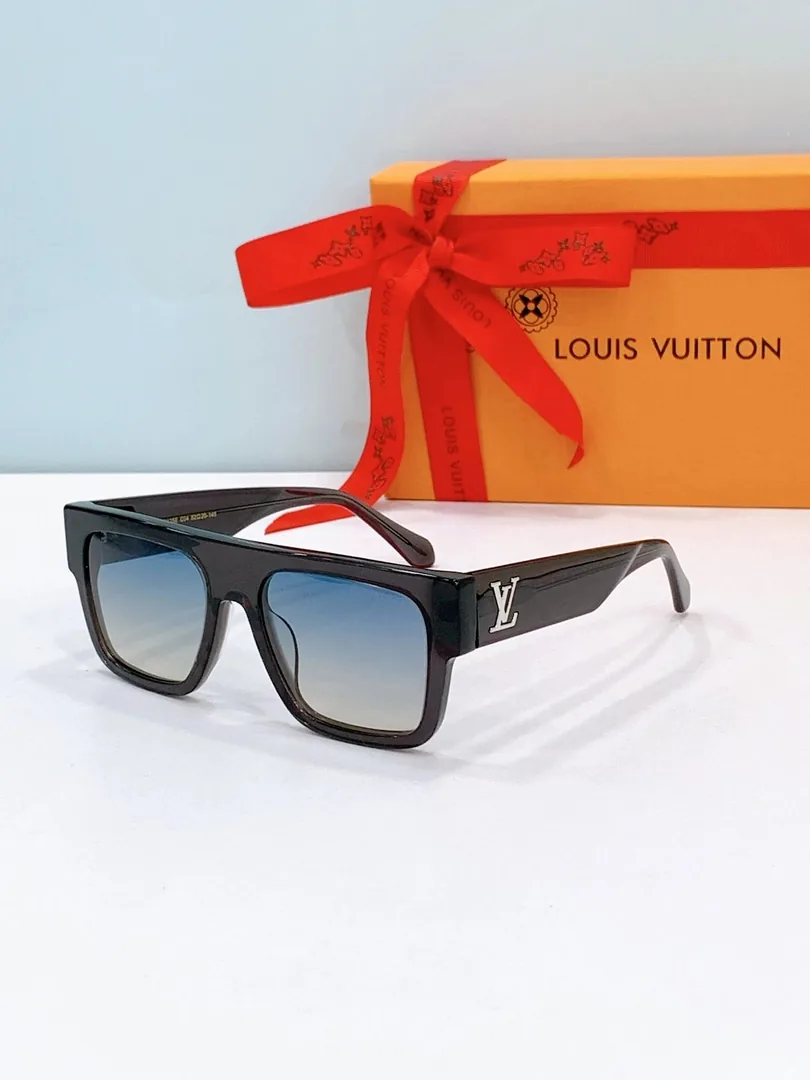 Runway Sunglasses — QC