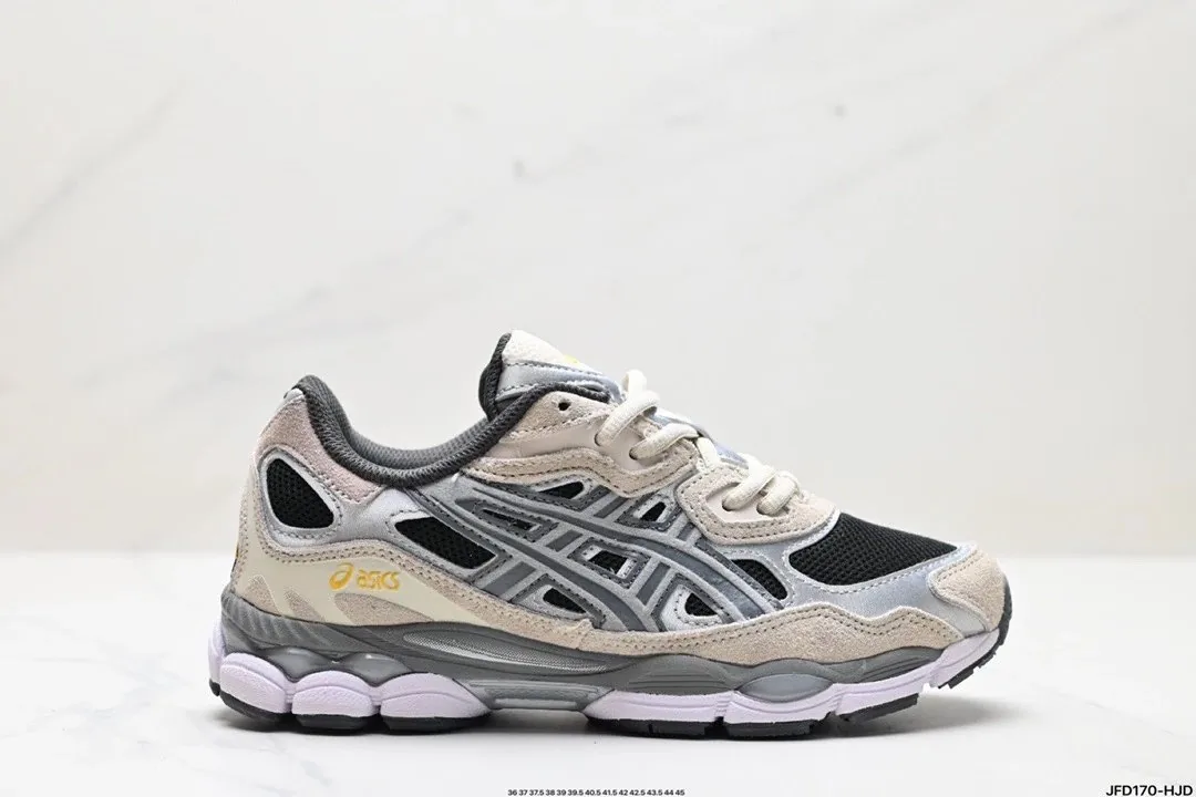 Asics Gel-Kayano 14 Black Athletic Trainers — Photo 6