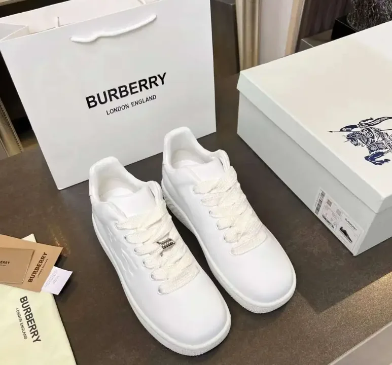 Burberry Vintage Check Sneaker White Athletic Sneakers — Photo 4