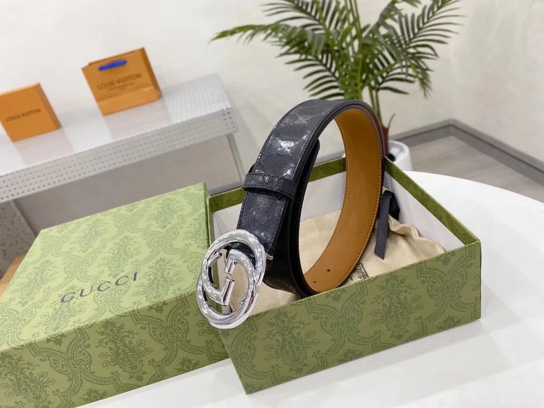 Gucci GG Supreme Double G Buckle Belt — Photo 4