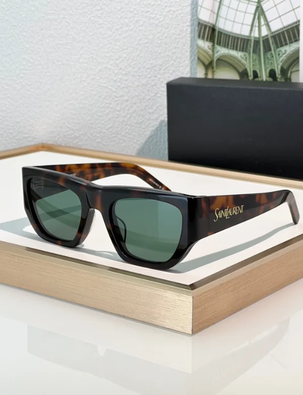 Saint Laurent SL M140 Sunglasses — Photo 14