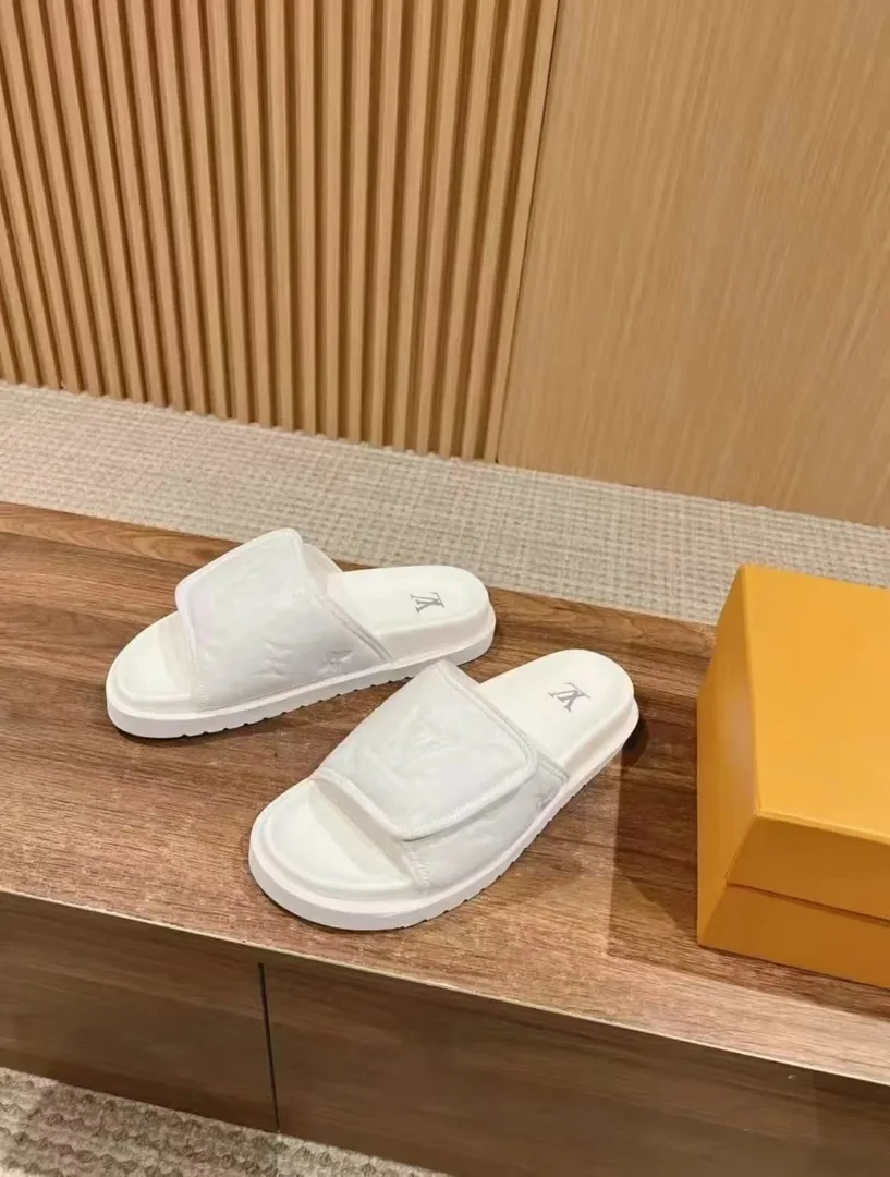 Waterfront Slides — QC