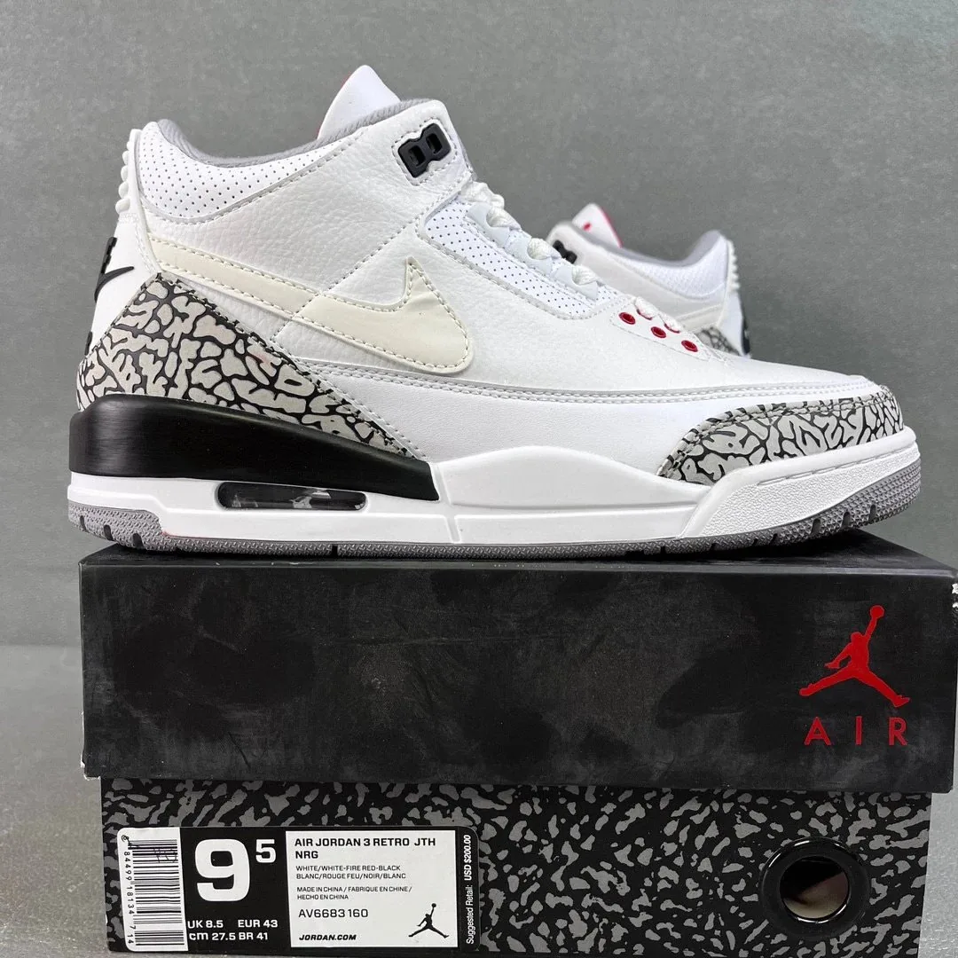 Air Jordan 3 White Trainers — photo 6