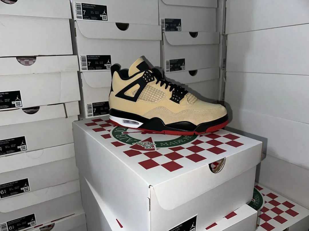 Air Jordan 4 Pizza Brown