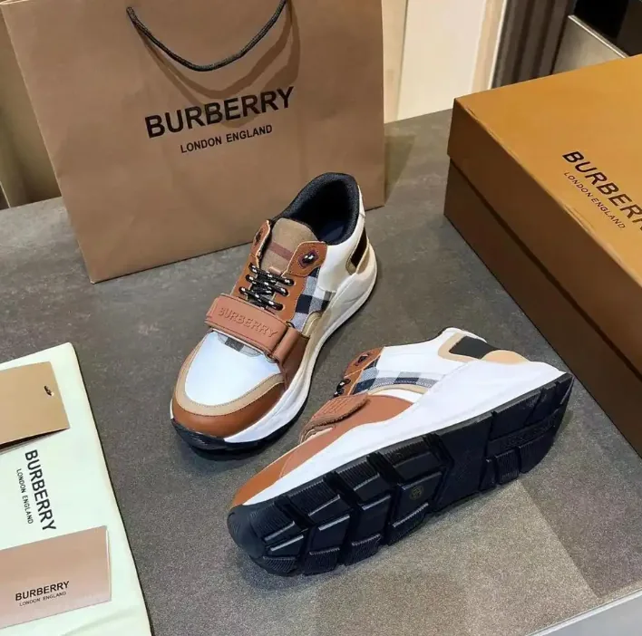 Burberry Sneakers — photo 9