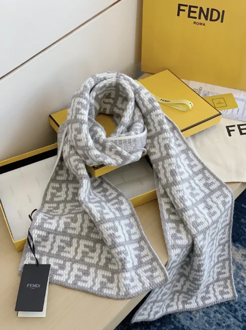 Fendi Scarf — Photo 8