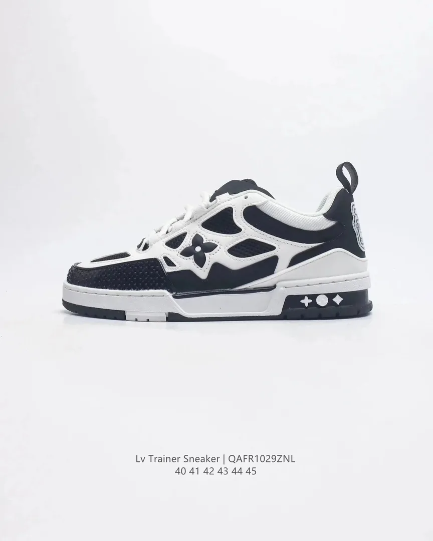 Louis Vuitton LV Trainer White Bee-Print Trainers — Photo 7