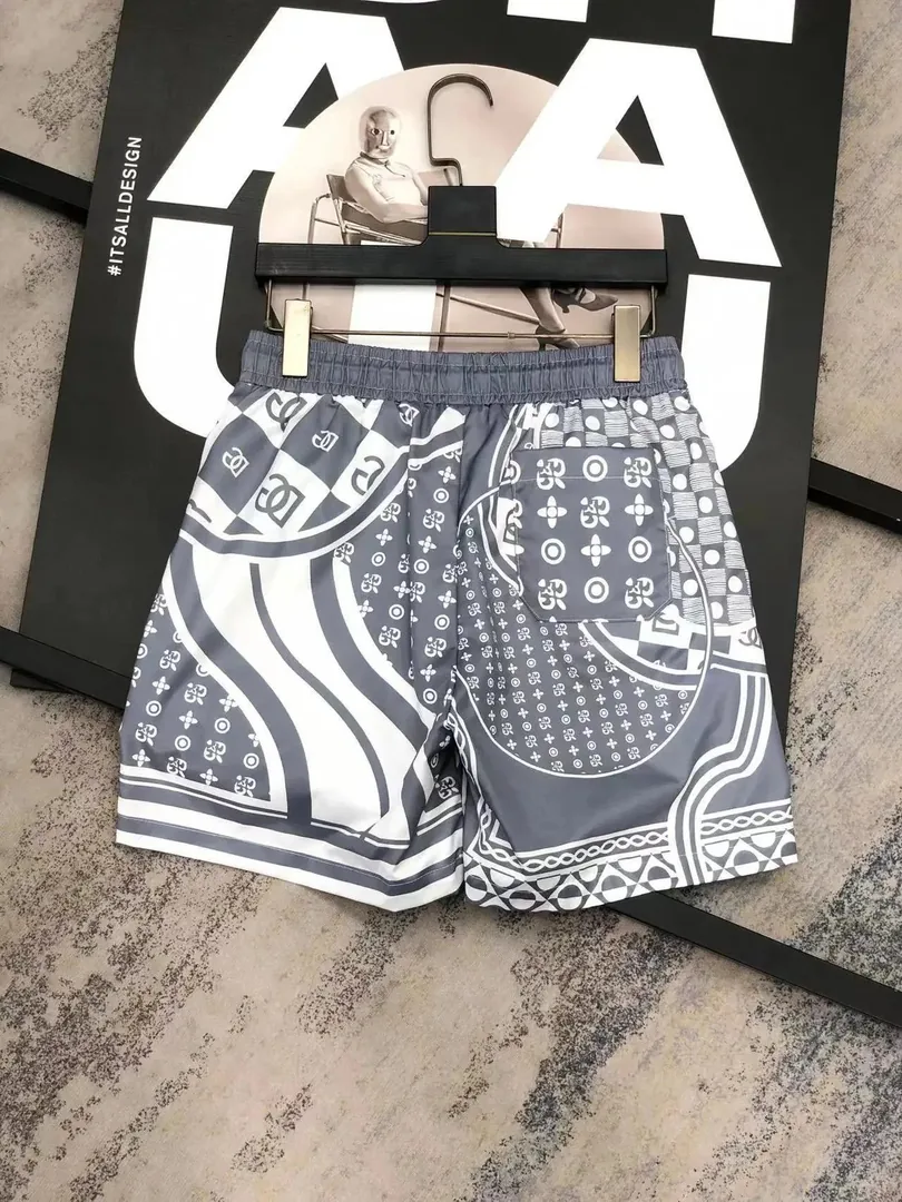 Woven Quick-Dry Digital Print Shorts — Photo 6