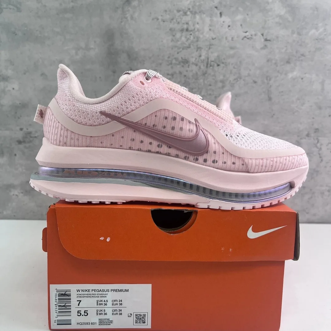Nike Pegasus Premium Running Shoes — photo 8