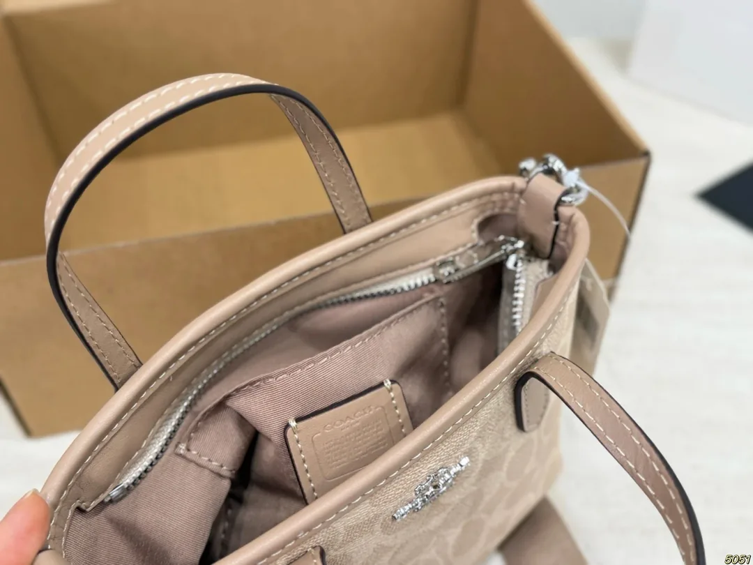 Coach Basket Bag — photo 6