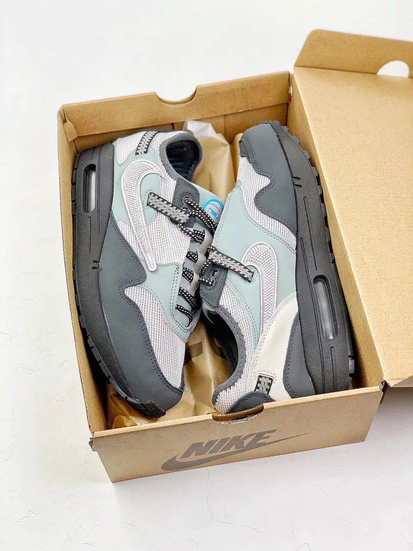 Nike Air Max 1 Cactus Jack — Photo 9
