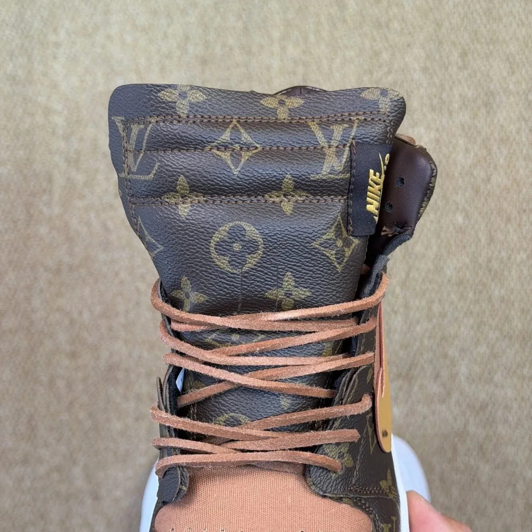 Jordan 1 High Triple Collab Monogram Sneakers With Trunk Cas — photo 8