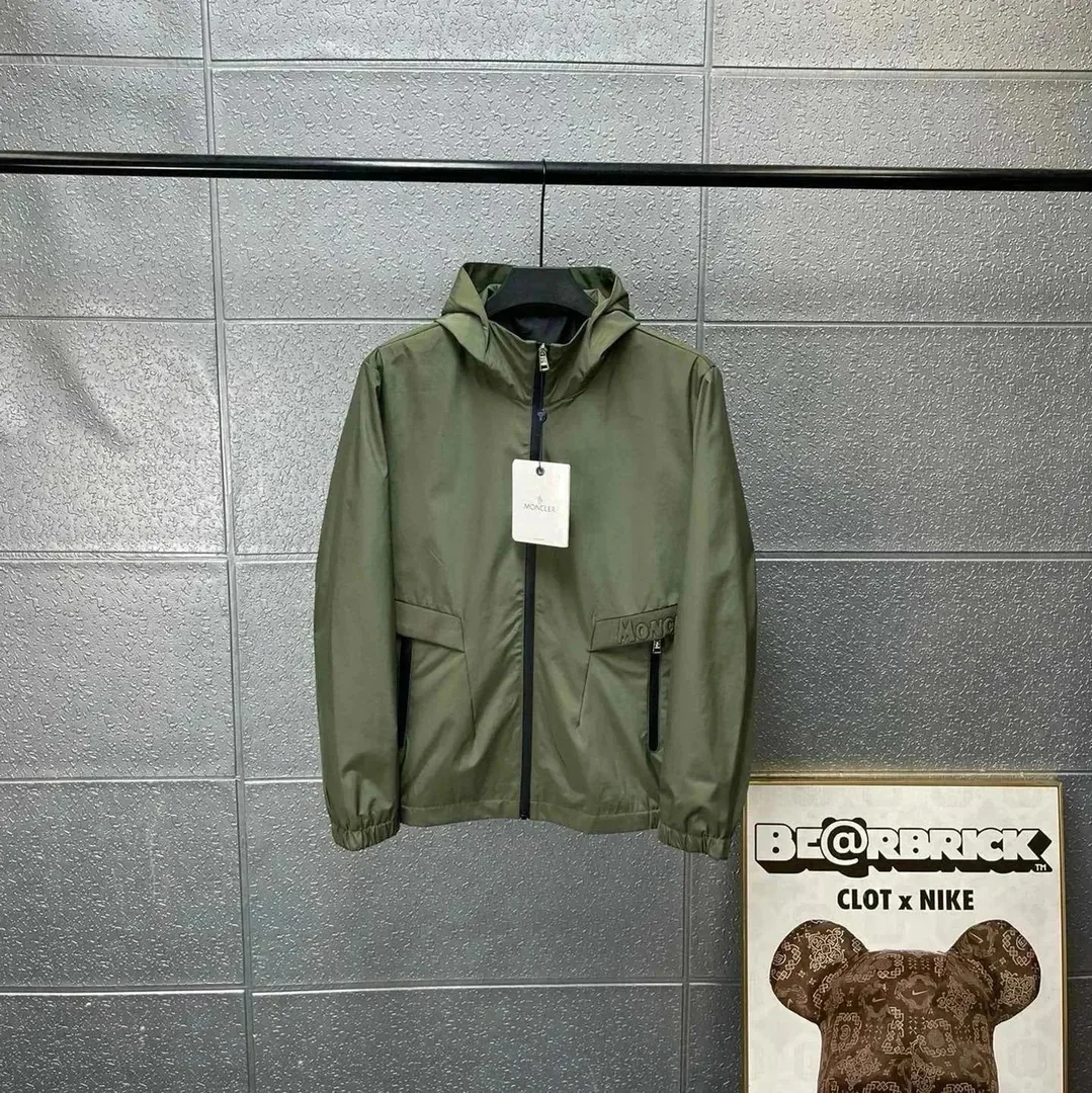 Moncler Tracksuit Set — Photo 15