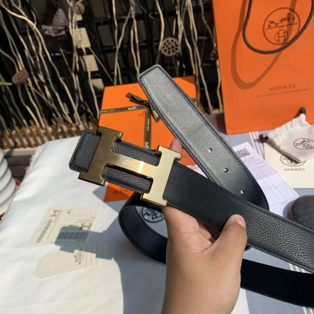 Togo Calfskin Reversible Belt — Photo 5
