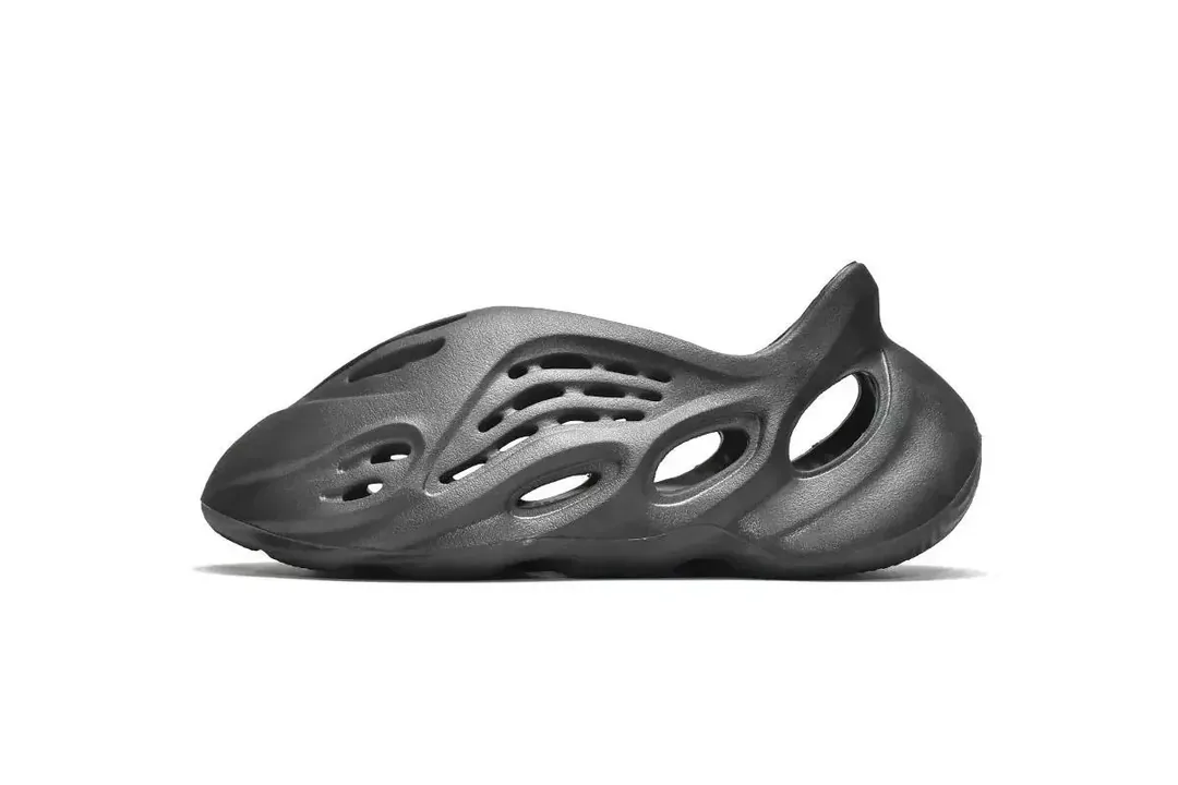 Yeezy Foam Runner Sneakers — Photo 8