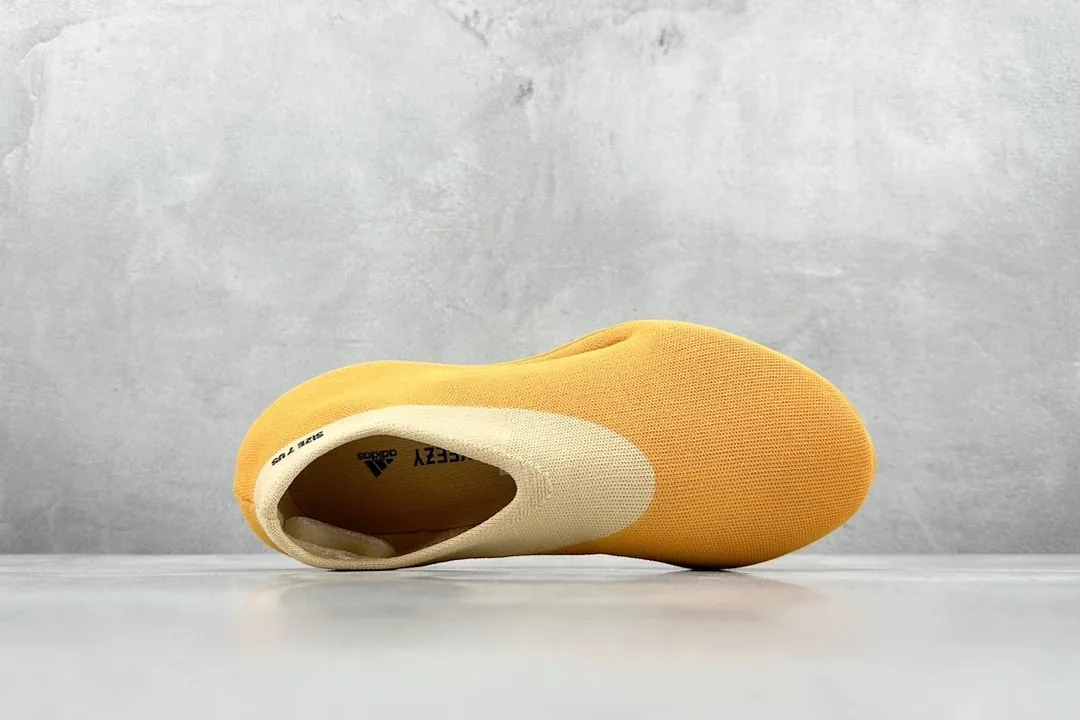 Adidas Yeezy Knit Runner Beige Sulfur Runners — photo 5