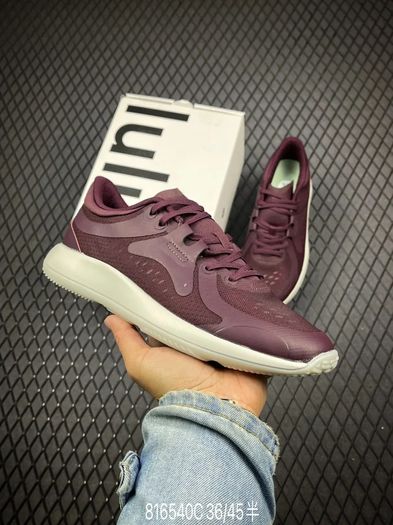 Lululemon Chargefeel Workout Mid