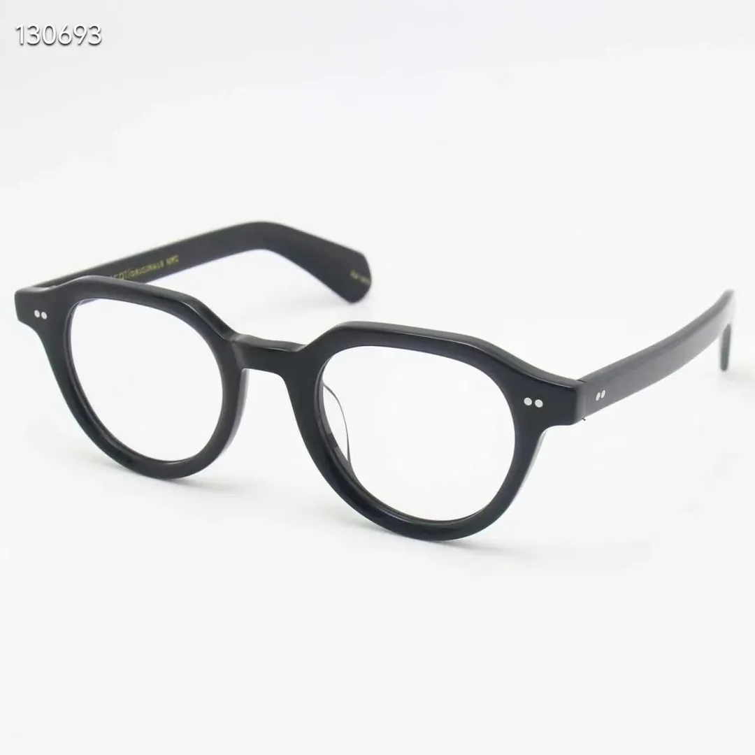 Sunglasses — Photo 7