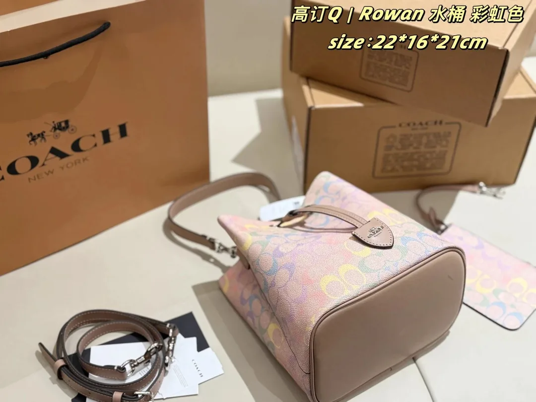 Coach Bucket Bag — photo 12
